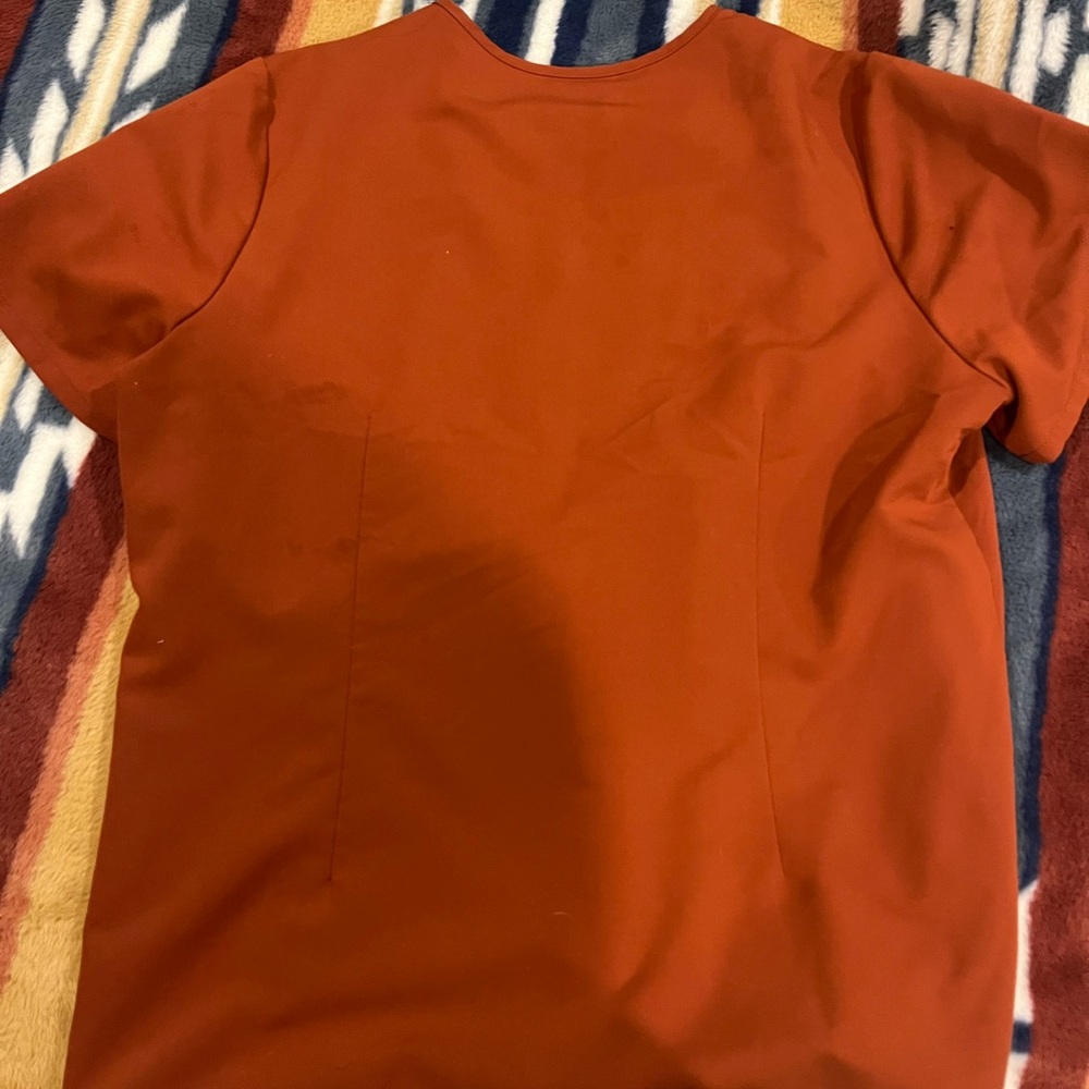 Figs Burnt Orange Scrub Set - Picture 6 of 13